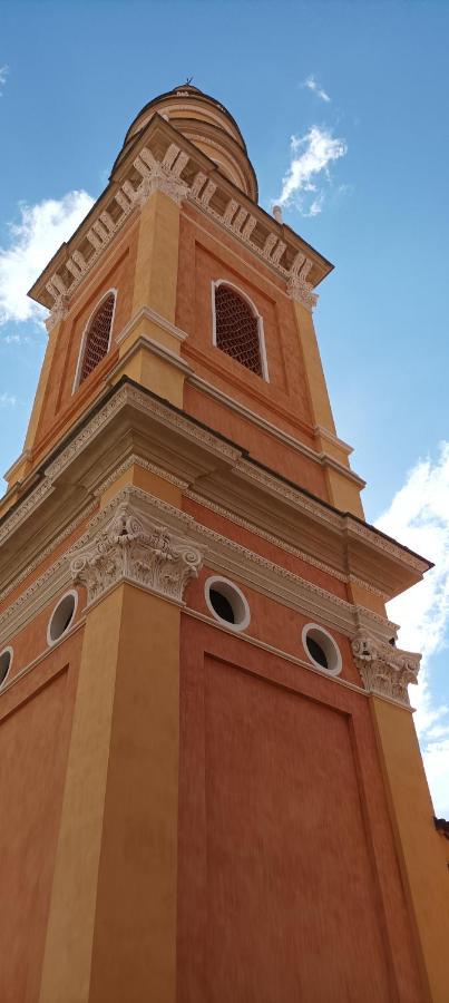 Appartement Proche Place Aux Herbes Et Parvis Basilique St Michel Menton